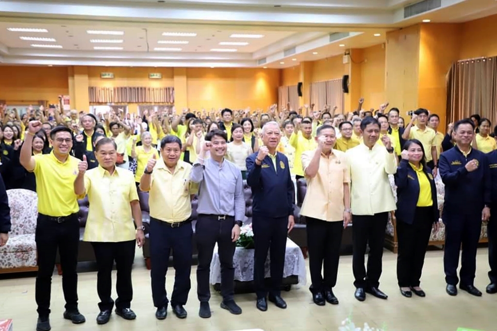 “พิพัฒน์” หนุนแรงงานอิสระภาคกลาง อบรมอาชีพเพิ่มรายได้ครัวเรือน