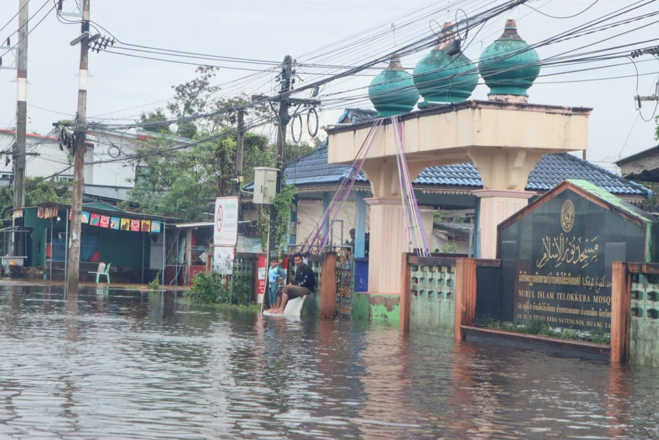 "ยะลา" ฝนยังถล่มต่อเนื่อง ประกาศเขตภัยพิบัติแล้ว 1 อำเภอ ประชาชนได้รับผลกระทบ 700 ครัวเรือน  