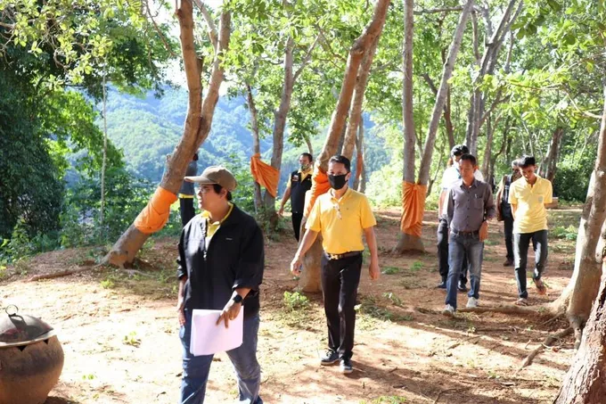 ศูนย์ป่าไม้อุตรดิตถ์ลงพื้นที่ตรวจสอบและติดตามผลการใช้พื้นที่ป่าไม้ของผู้รับอนุญาตฯ