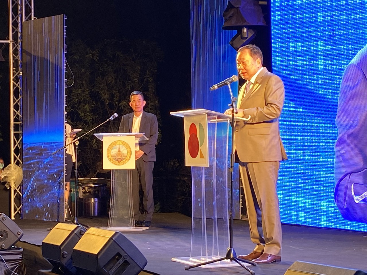 "สุชาติ ตันเจริญ"รองปธ.สภาฯเป็นประธาน MOU ยกระดับ EEC เป็น Smart City