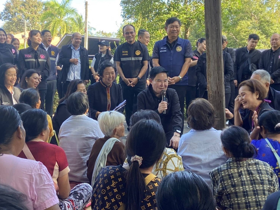“อัครา พรหมเผ่า” ลงพื้นที่ศรีสะเกษ ให้กำลังใจกลุ่มเปราะบาง ย้ำรัฐบาลไม่ทอดทิ้งดูแลความปลอดภัยเต็มที่