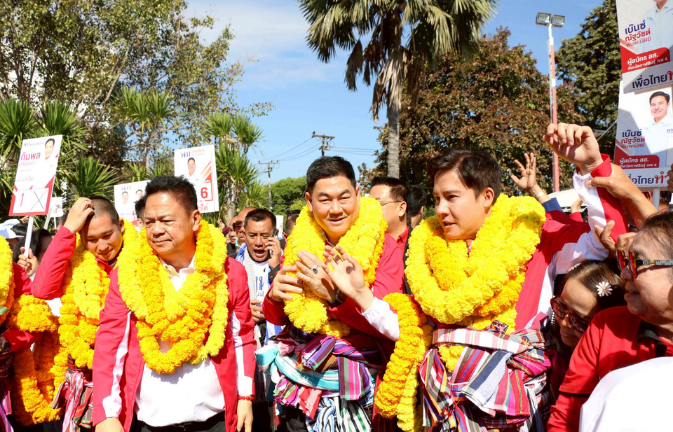 ศึกกาฬสินธุ์ 6 เขต “วิรัช พิมพะนิตย์”นำเพื่อไทยกวาด 4 เขต กล้าธรรม–ภูมิใจไทยไม่พลาดพื้นที่