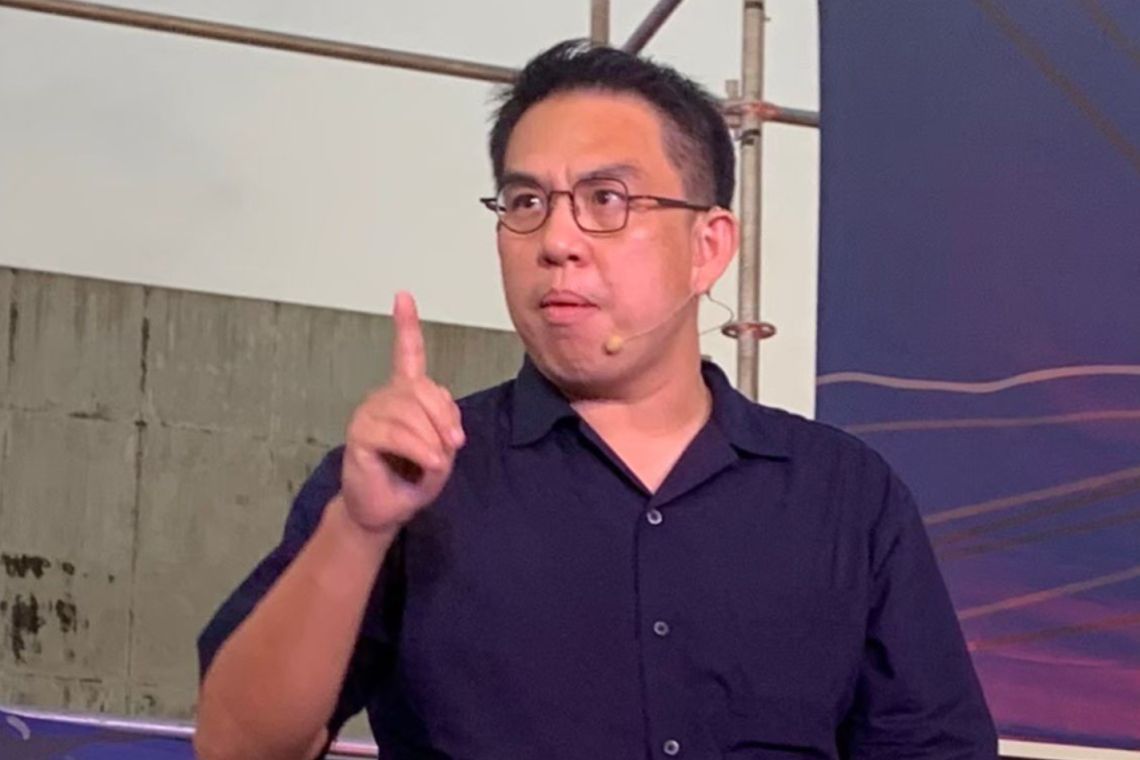 "วิโรจน์" โพสต์ถึงปมเคาะจ่ายเงินเดือนข้าราชการ 2 ครั้งต่อเดือน ชี้เกิดปัญหาแน่ ลองถามครู ตำรวจ ทหาร 