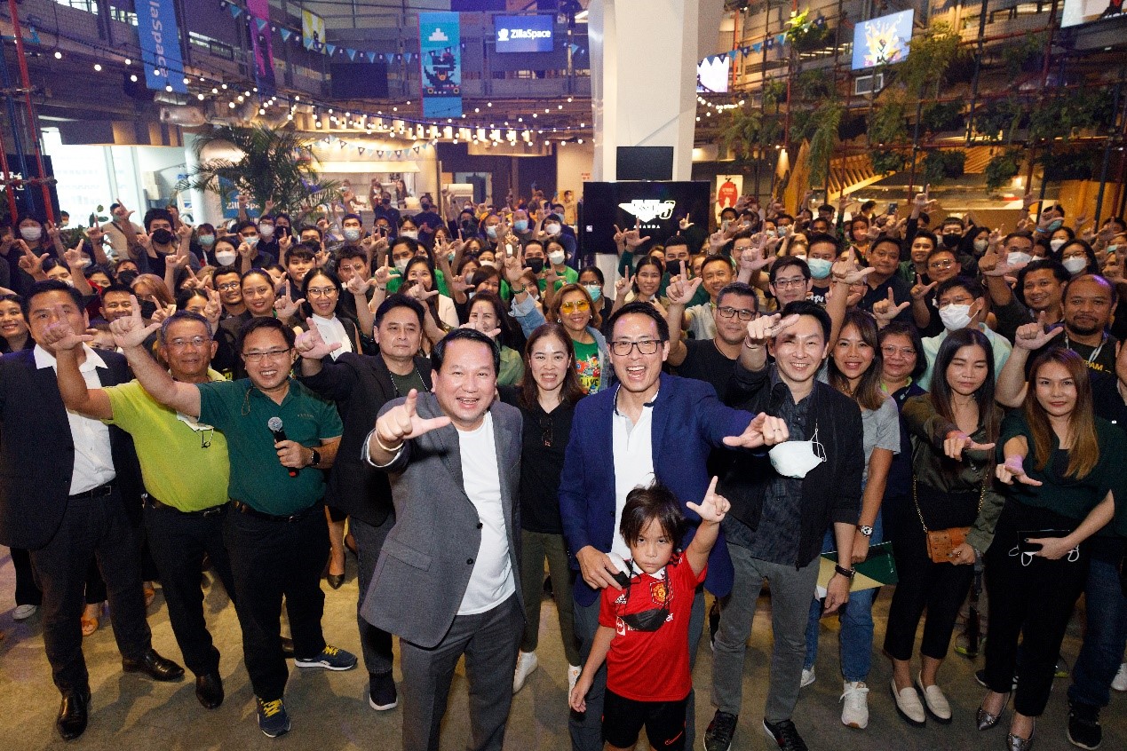"อนันดาฯ" ฉลองความสำเร็จ โชว์แกร่งดันยอดขายโตเกือบ 2 เท่า โอนโต 148% พร้อมเดินหน้าตามแผนเต็มสูบ