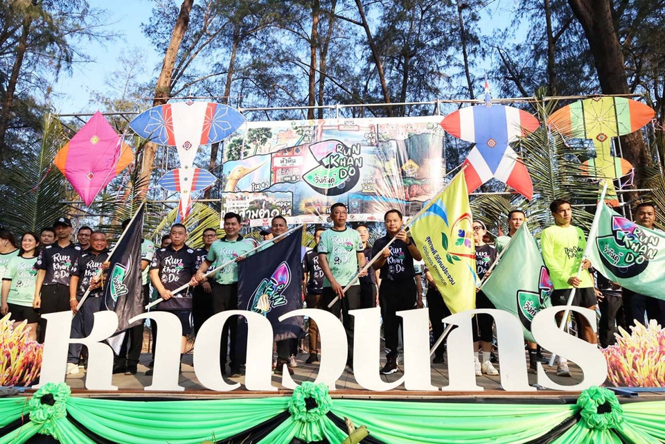 รอง ผวจ.ประจวบฯ เปิด “Run Khan Do III” สนาม 2 ทับสะแก ชูหาดวนกรดึงนักท่องเที่ยว