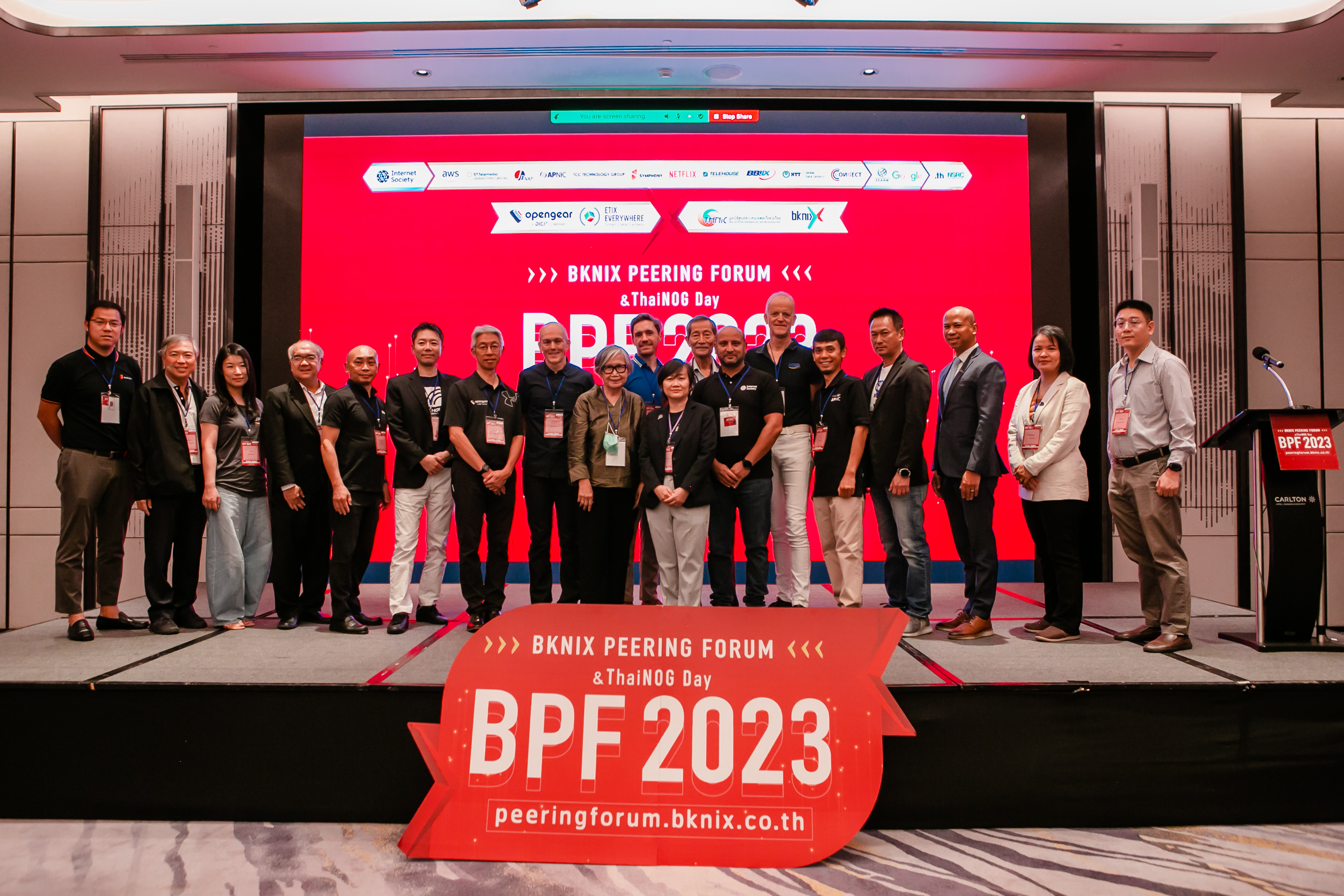 บีเคนิกส์ ฉลองชัย ผู้เข้าร่วมงาน Peering Forum ล้น-ประกาศเปิดตัวจุดให้บริการแลกเปลี่ยนอินเทอร์เน็ตแห่งที่ 6