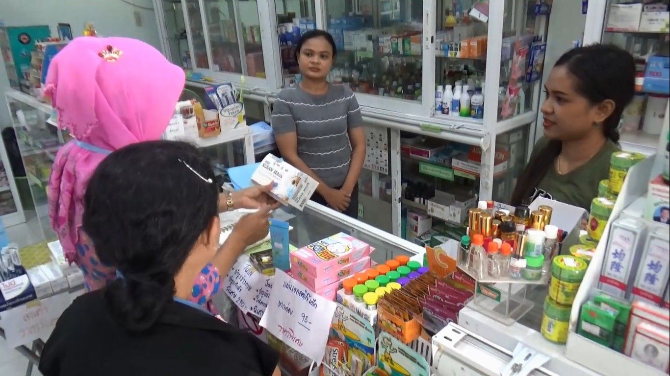 ตรังยังขาดแคลนหน้ากากอนามัยและอุปกรณ์ป้องกันไวรัสโคโรนาโควิด 19 ขณะที่ร้านธงฟ้าได้รับการจัดสรรจากกรมการค้าภายใน