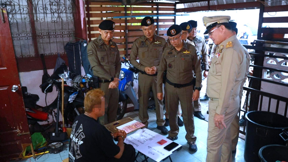 ขอนแก่นบุกปิดล้อมกวาดล้างยาเสพติด “Operation 90 Days” รวบหัวจ่ายยาบ้าคาบ้านเช่า