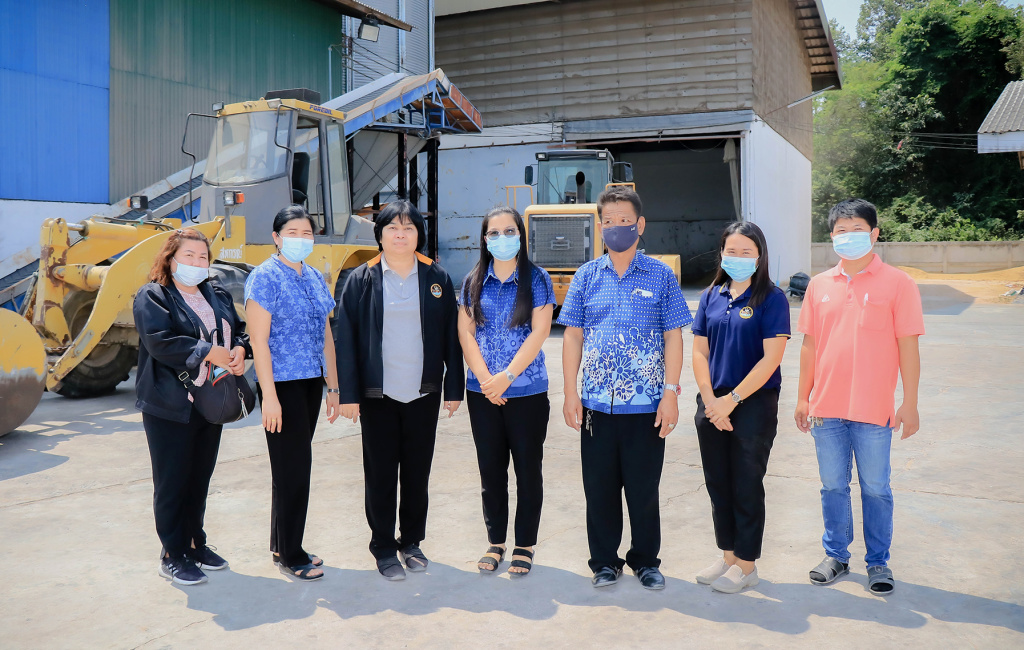สกจ.ยโสธร ติดตามใช้ประโยชน์อุปกรณ์การตลาด สกก.มหาชนะชัย ยกระดับแปรรูปข้าวหอมมะลิทุ่งกุลาร้องไห้
