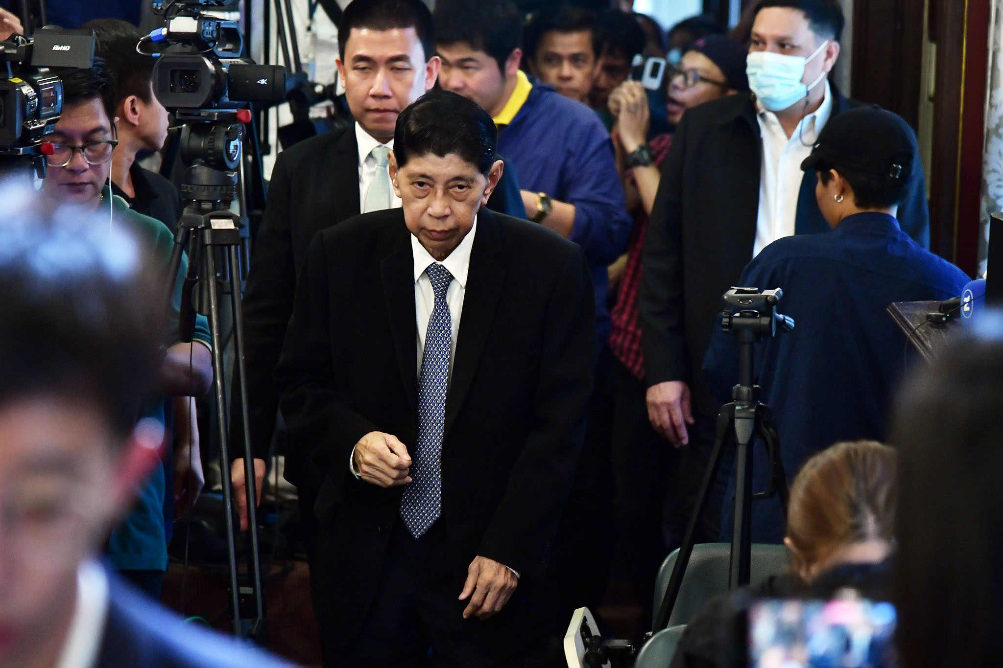 "วิษณุ" เผย "ดิจิทัลวอลเล็ต" ยังมีปัญหาบางจุด  ต้องดูให้ถี่ถ้วน ไม่กังวลเป็นดาบกลับมาแทงรัฐบาล