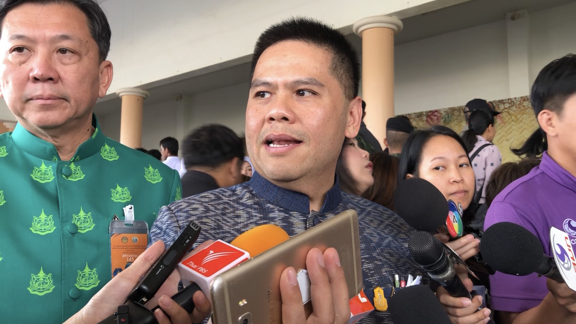 “วราวุธ”เผยชงครม.แก้วิกฤติฝุ่นPM2.5 ระยะสั้น ให้รถบรรทุกเข้ากทม.