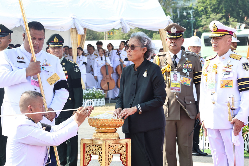 กรมสมเด็จพระเทพฯ ทรงประกอบพิธียกเสา พระเมรุมาศ  ในการพระราชพิธีถวายพระเพลิงพระบรมศพ  “พระพันปีหลวง”