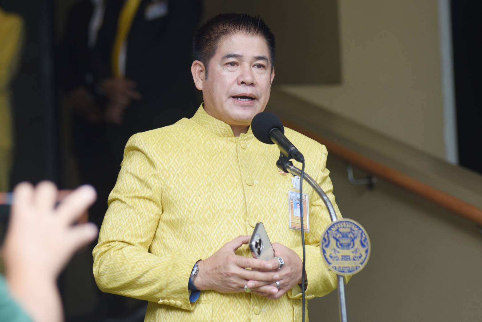"ธรรมนัส" ไม่รู้มี "ที่ปรึกษาวิทยานิพนธ์" คนเดียวกับ "หมอเกศ" ยันไม่กระทบใช้วุฒิป.ตรีสมัครสส.ปี66 