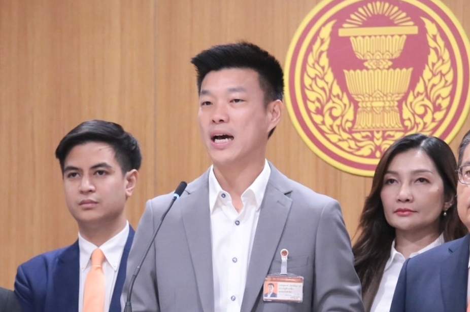 "ณัฐพงษ์" เชื่อมั่นบทบาทฝ่ายค้าน ย้ำพรรคประชาชนจะตรวจสอบรัฐบาลอย่างสุดความสามารถ