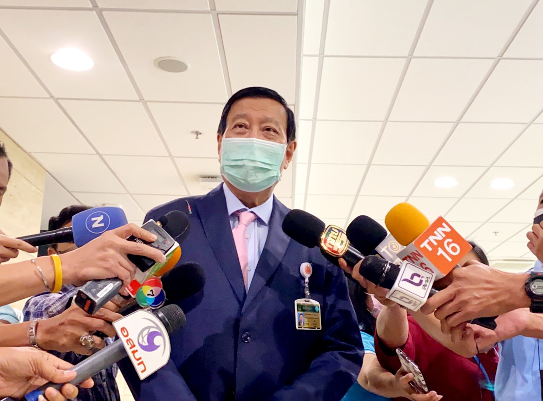 “พรเพชร” แนะส.ว.ศึกษาร่างแก้ไขรธน.ก่อนลงมติ ชี้ไม่อยากให้กฎหมายเป็นโมฆะ        