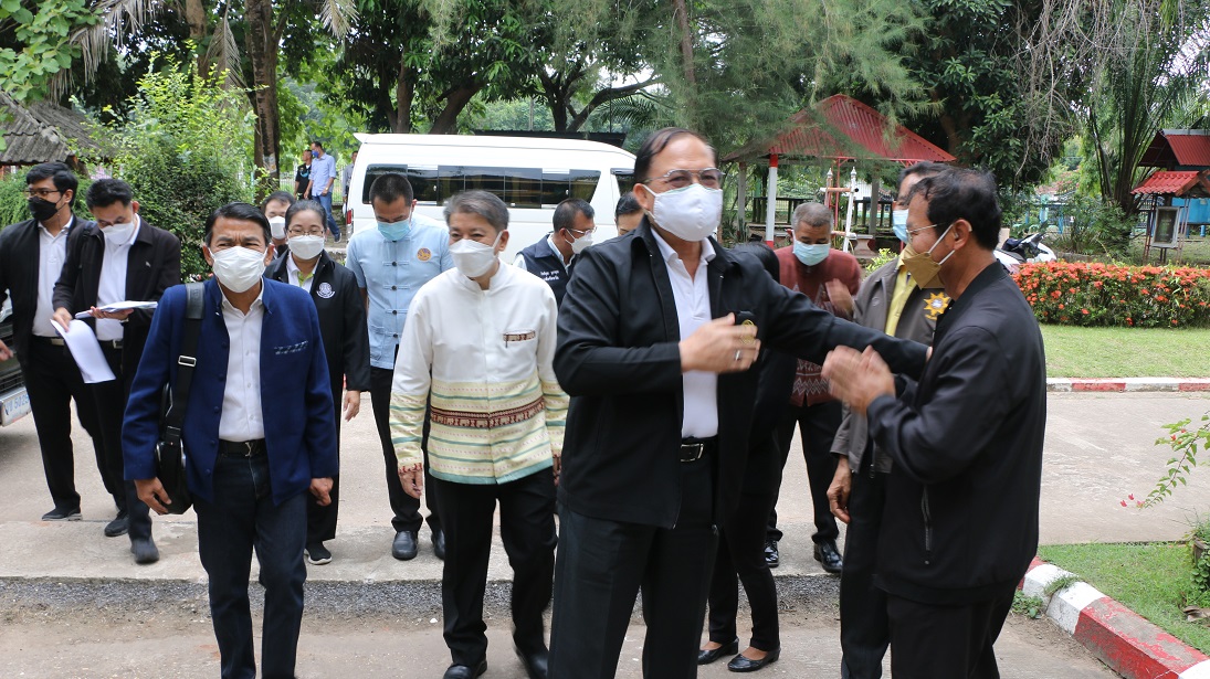 สมาชิกวุฒิสภาลงพื้นที่รับฟังความคิดเห็นของประชาชน