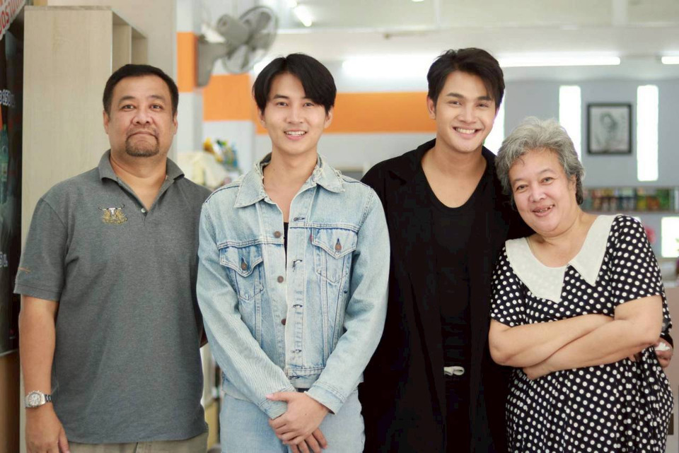 “เล้ง–แสตมป์” ขอบคุณผู้ใหญ่ให้โอกาส รับบทพระเอกใน “เรื่องเล่าอาจารย์ยอด”