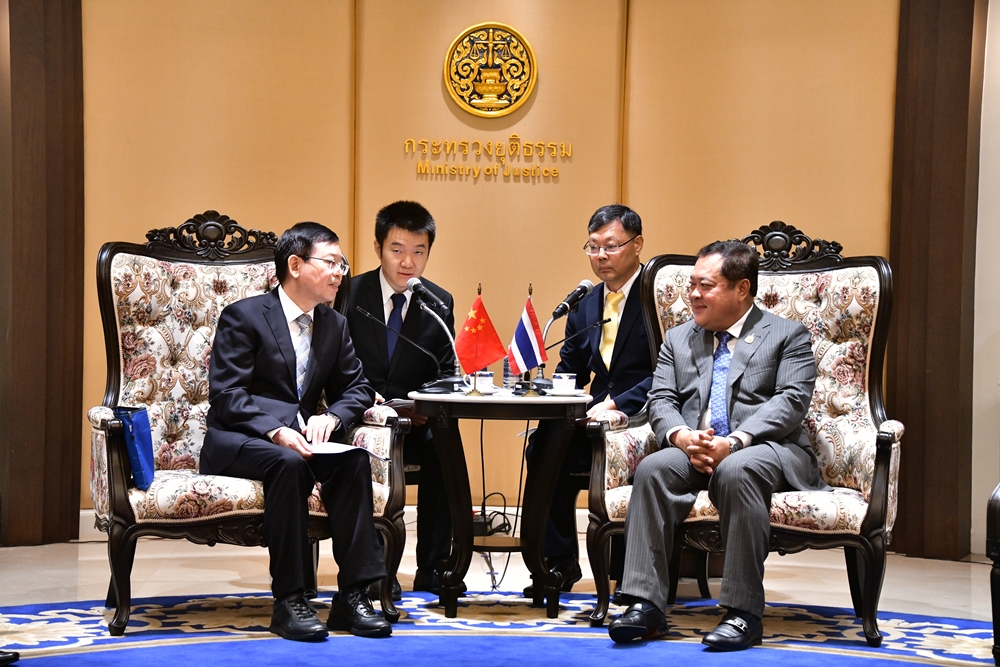 "ทวี" ให้การต้อนรับ "ผอ.กรมการเมืองประจำกระทรวงยุติธรรม จีน" 