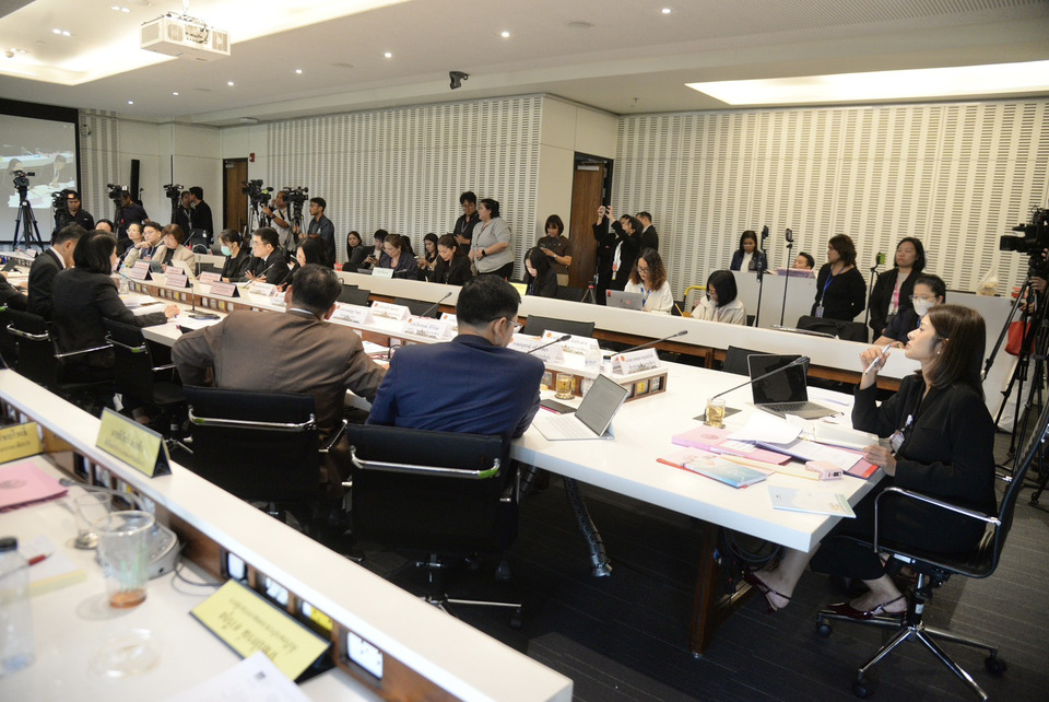 ‘3 บอร์ด กสทช.’ แจง กมธ.พัฒนาการเมืองฯ เหตุบอยคอตไม่ร่วมประชุม ‘หมอสรณ’ ด้านสำนักงานฯ ยันต้องรอโปรดเกล้าฯ ถอดถอน