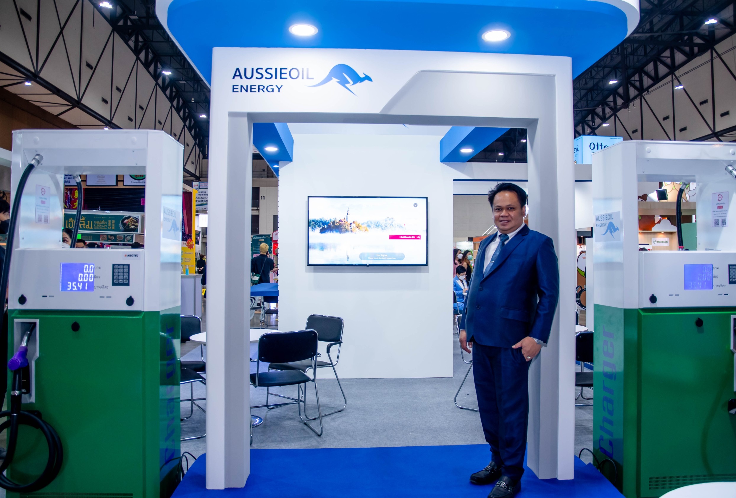 คลังน้ำมันออสซี่ออยล์ ชูธงนำสถานีชาร์จ EV หัวหอกเจาะตลาดหัวเมืองใหญ่ ชุมชนผ่านกองทุนหมู่บ้าน