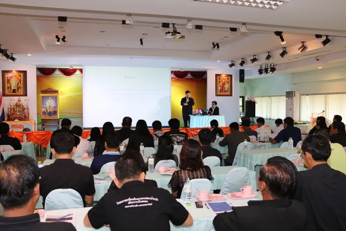 สหกรณ์จังหวัดอุตรดิตถ์  จับมือ ธ.ก.ส. ประชุมชี้แจงมาตรการช่วยเหลือข้าว ปีการผลิต 2560/61