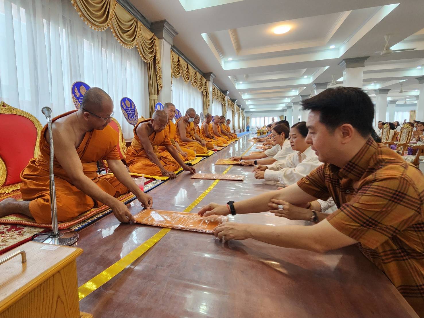นายกเมืองพัทยา ทำบุญ 100 วัน อุทิศส่วนกุศลแด่อดีตปลัดเมืองพัทยา ผู้วายชนม์