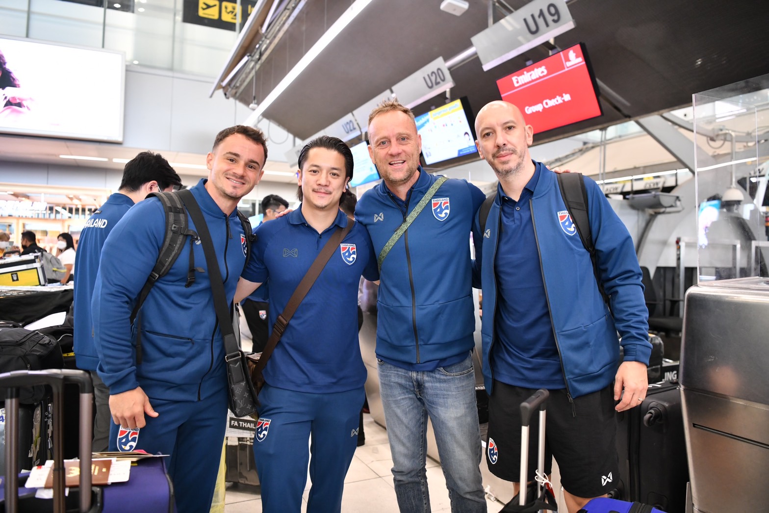 ทีมชาติไทยชุดใหญ่บินลัดฟ้าสู่ ยูเออี "มาโน" รับต้องการผลงานที่ดีจากเกมอุ่นเครื่อง 2 แมตช์