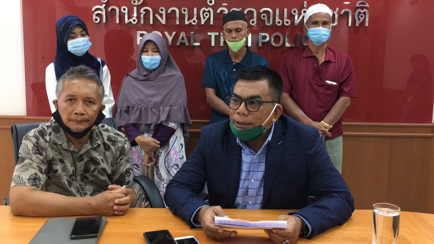 ครอบครัวผู้เสียชีวิตทวงถามความคืบหน้าคดี 3 ศพบนเขาตะเว 