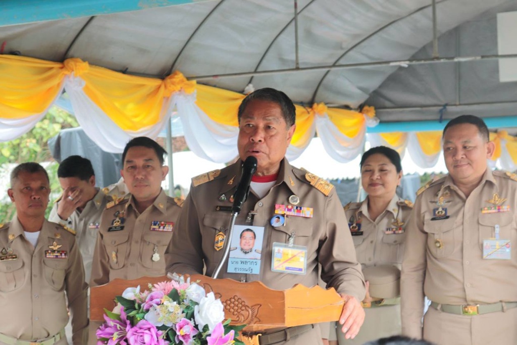 องคมนตรี ลงพื้นที่เพชรบูรณ์ ติดตามการดำเนินงานโครงการอ่างเก็บน้ำห้วยลึกฯ