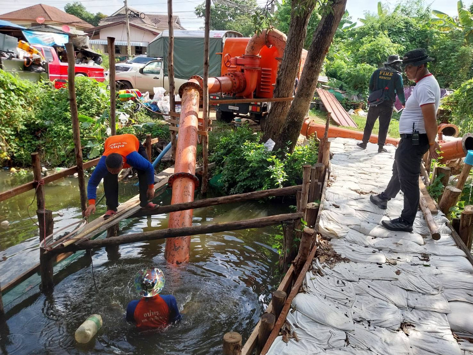 ปภ. เร่งช่วยผู้ประสบอุทกภัย 15 จังหวัด สั่งพื้นที่เสี่ยงเตรียมรับมือฝนหนักจากพายุ “เฟิงเฉิน”