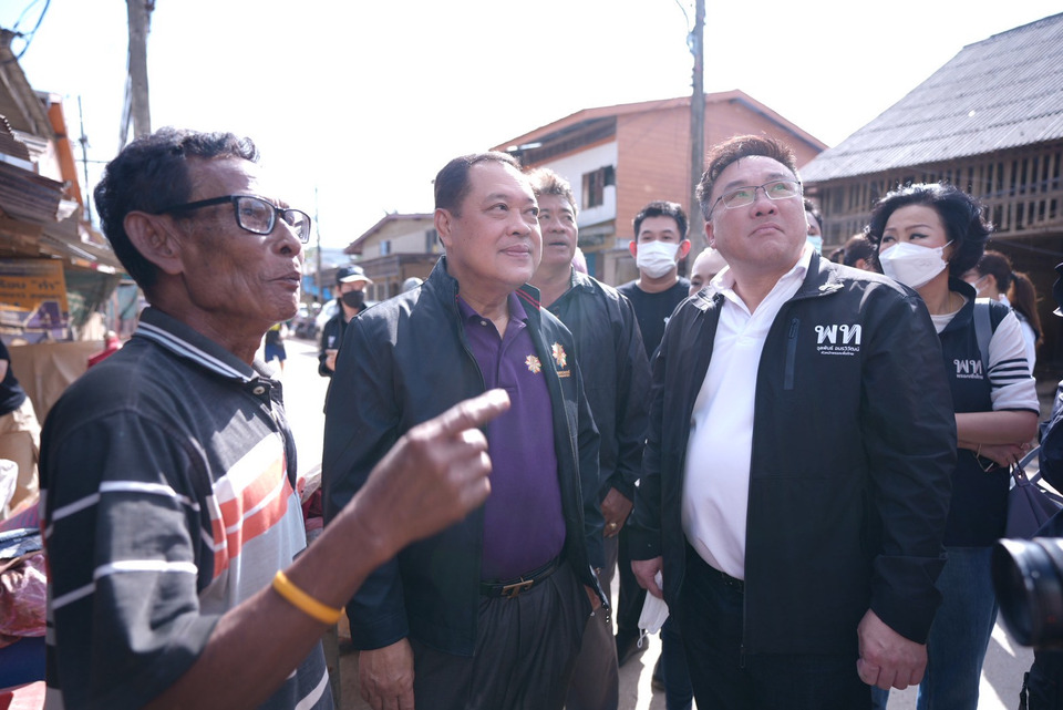 “จุลพันธ์” นำเพื่อไทย–ประชาชาติ ลงพื้นที่หาดใหญ่ ช่วยฟื้นฟูน้ำท่วม จี้รัฐบาลเร่งเยียวยา–แก้ปัญหาพร้อมกระตุ้นเศรษฐกิจ