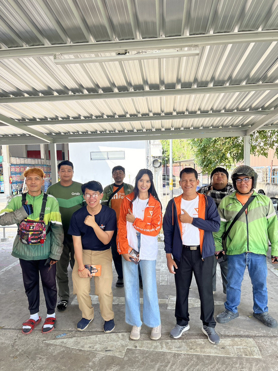 โคราช “เซีย” นำทีมพรรคประชาชน ลุยหาเสียงกลุ่มไรเดอร์ ดัน “นาลันทา” ผู้สมัคร ส.ส.เขต 13 ชูยกระดับสิทธิแรงงานแพลตฟอร์ม