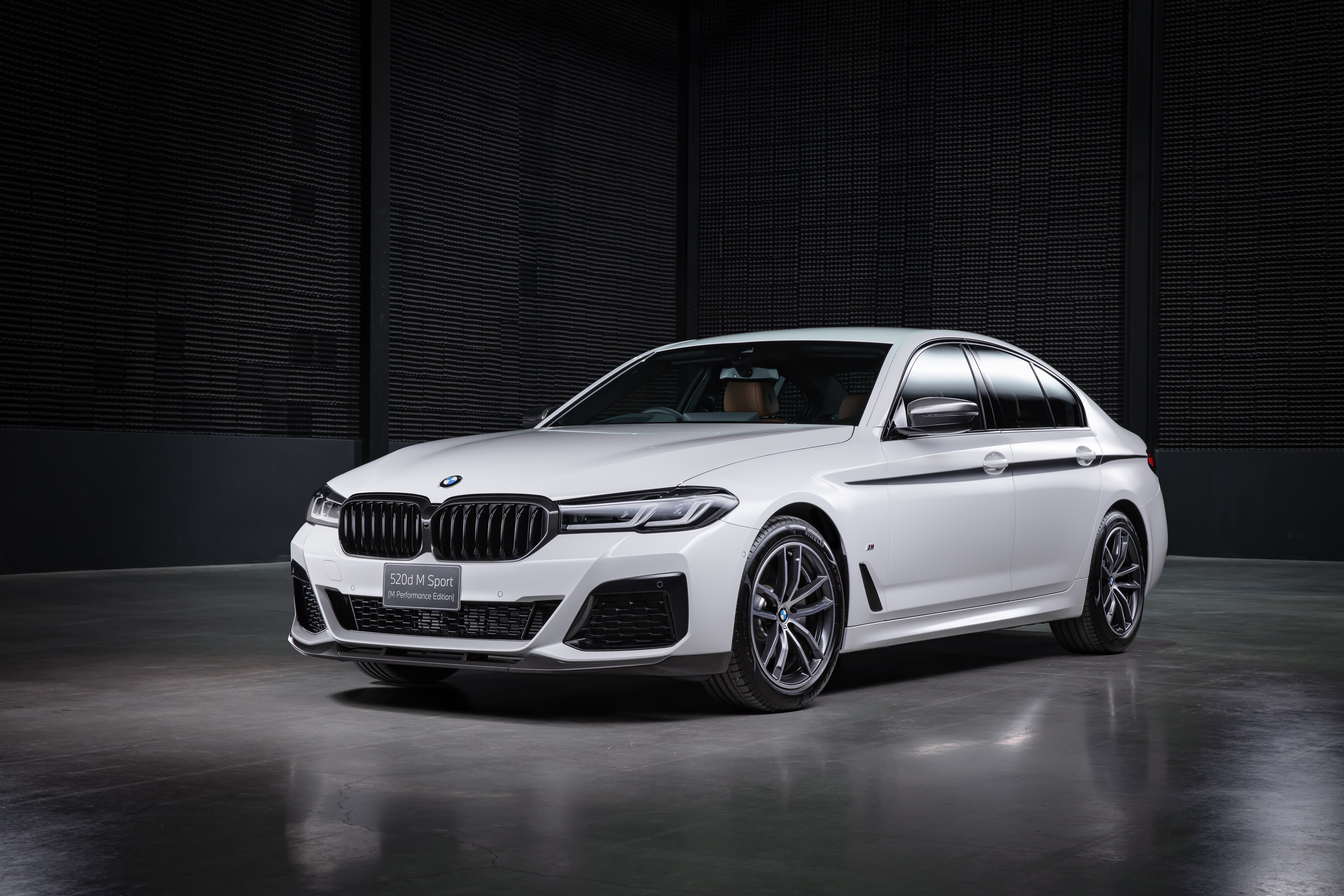บีเอ็มดับเบิลยูเผยโฉม 520d M Sport (M Performance Edition) ใหม่