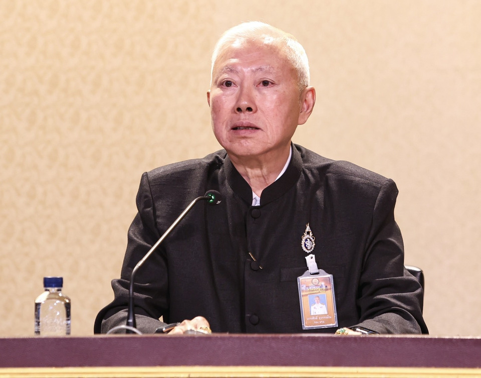 "บวรศักดิ์"  ย้ำไทม์ไลน์เดิม รัฐบาล ยุบสภาฯภายใน4เดือน 