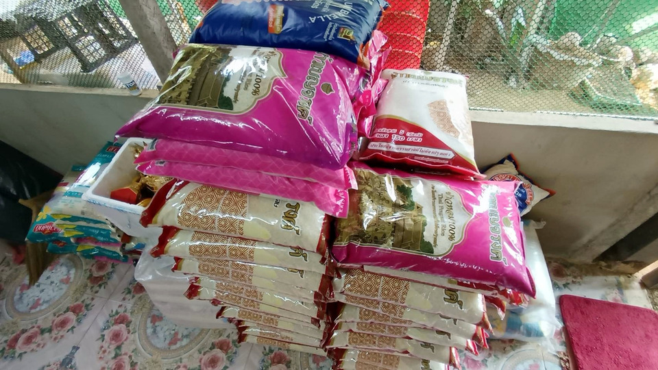 "หมอเจี๊ยบ" แจกข้าวกล่องวันละ 300 ชุด ช่วยชาวจันทบุรีสู้ค่าครองชีพพุ่ง