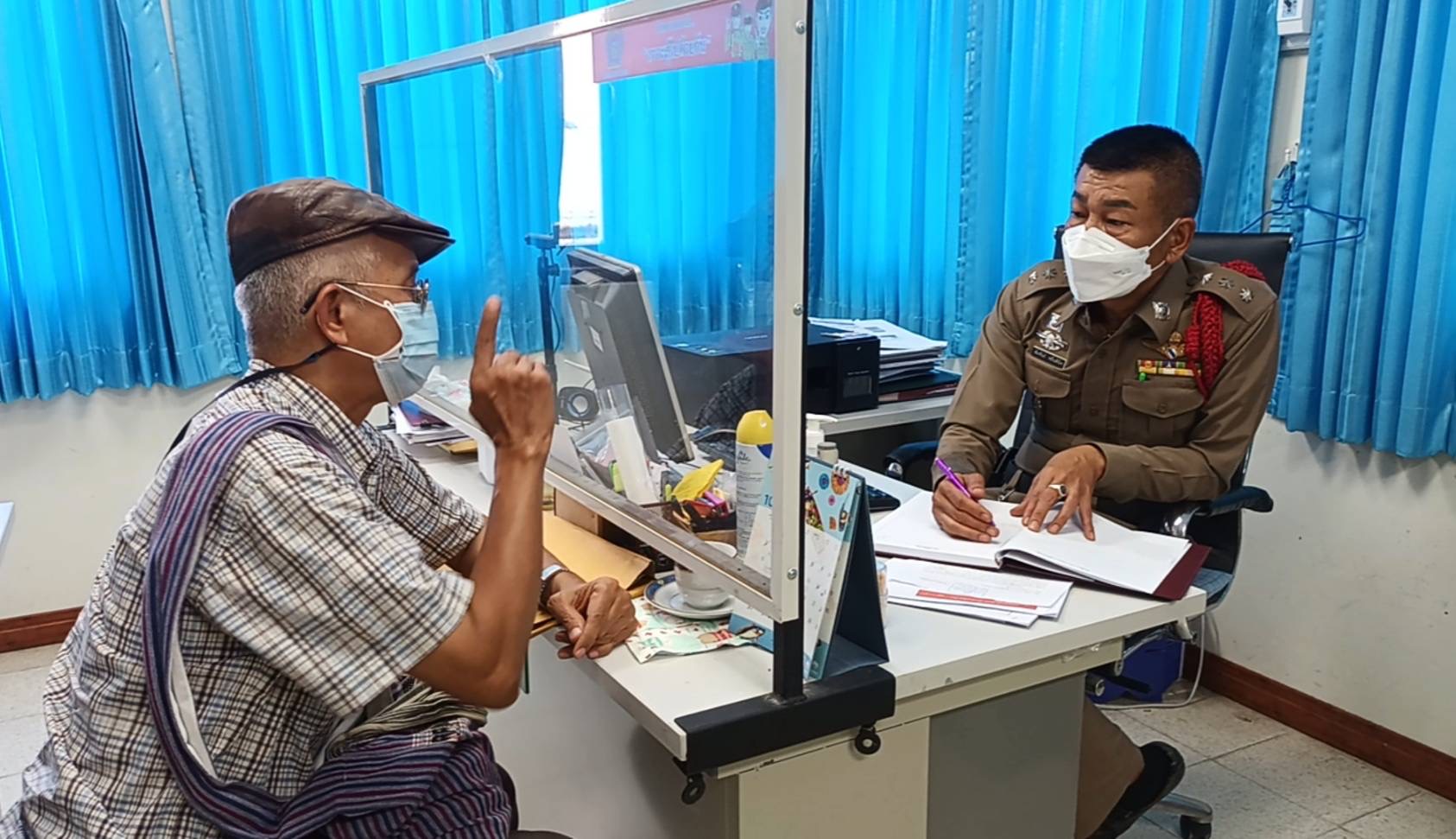 ‘วีระ สมความคิด’ แจ้งความเอาผิด ‘แอ๊ด คาราบาว’ รุกป่าทับกวาง มวกเหล็ก