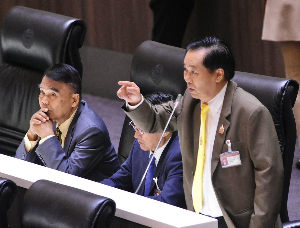 “อดิศร” ฉุนไล่ “มงคล”ลงจากบัลลังก์!"ภูมิใจไทย"ยกทีมประท้วง โดน "ทวี" ขยี้ปมที่ดิน “เขากระโดง” 5,083 ไร่ พาดพิงถึง นายกฯ อนุทิน