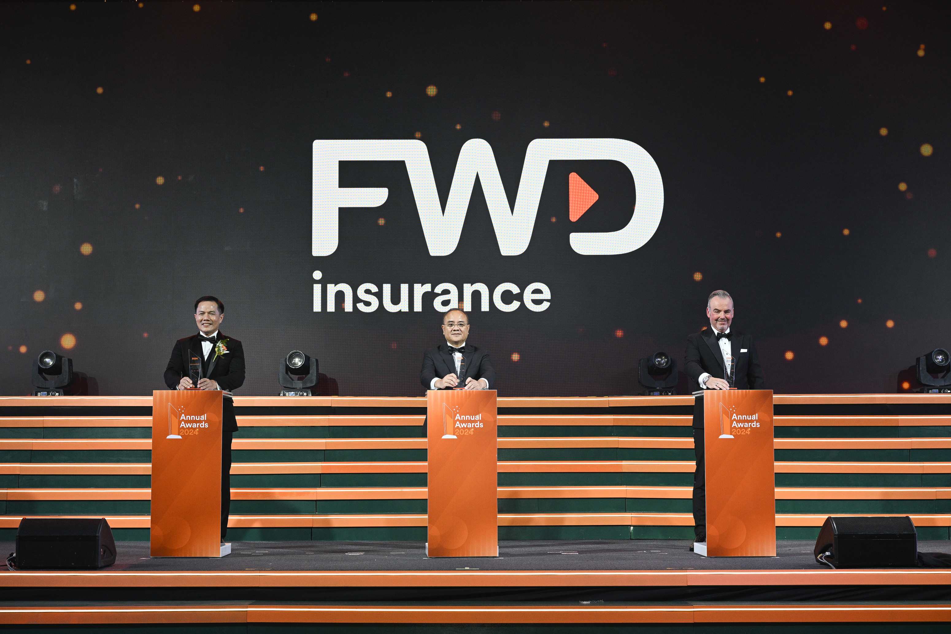 FWD ประกันชีวิต จัดงาน MDRT & Agency Annual Awards 2024  ฉลองความสำเร็จในการพัฒนาศักยภาพตัวแทนอย่างต่อเนื่อง   เพื่อก้าวสู่ความเป็นเลิศในระดับสากล