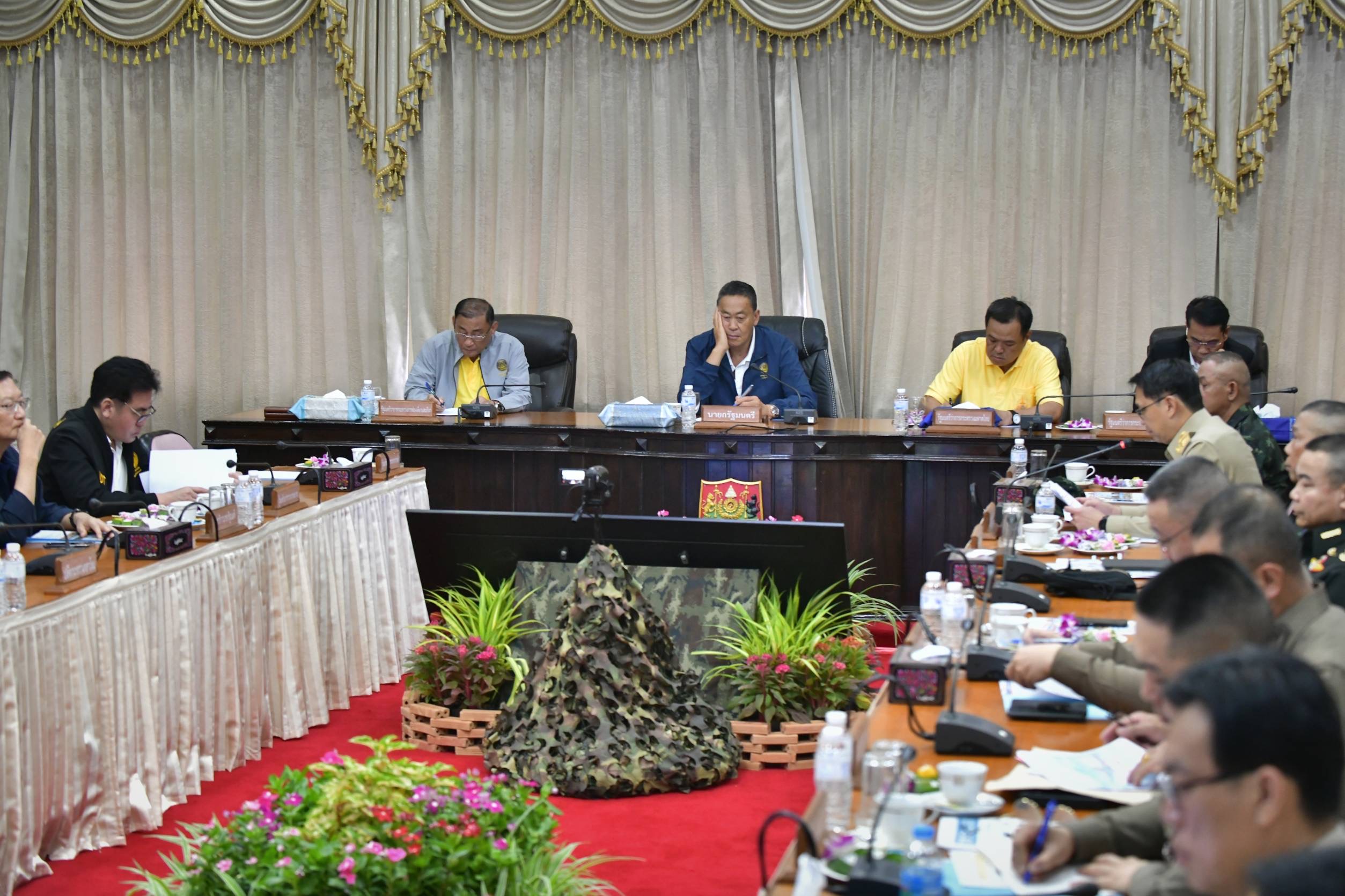 “นายกฯ” ประชุมหน่วยงานความมั่นคง ขอบคุณ “กองทัพ” ช่วยเหลือปชช. ลั่นยาบ้า 1 เม็ด-ครึ่งเม็ด ถ้าขายจับหมด