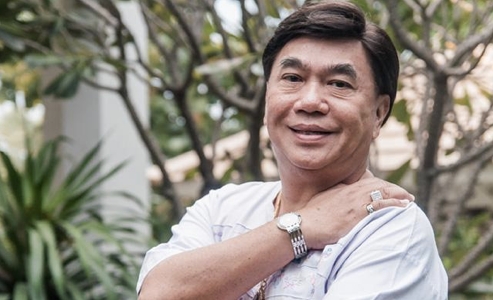  'ดร.เสรี'ออกข้อสอบความเป็นพลเมืองไทย 8 ข้อ แก้รธน. เผด็จการอย่างไรจงอธิบายมา