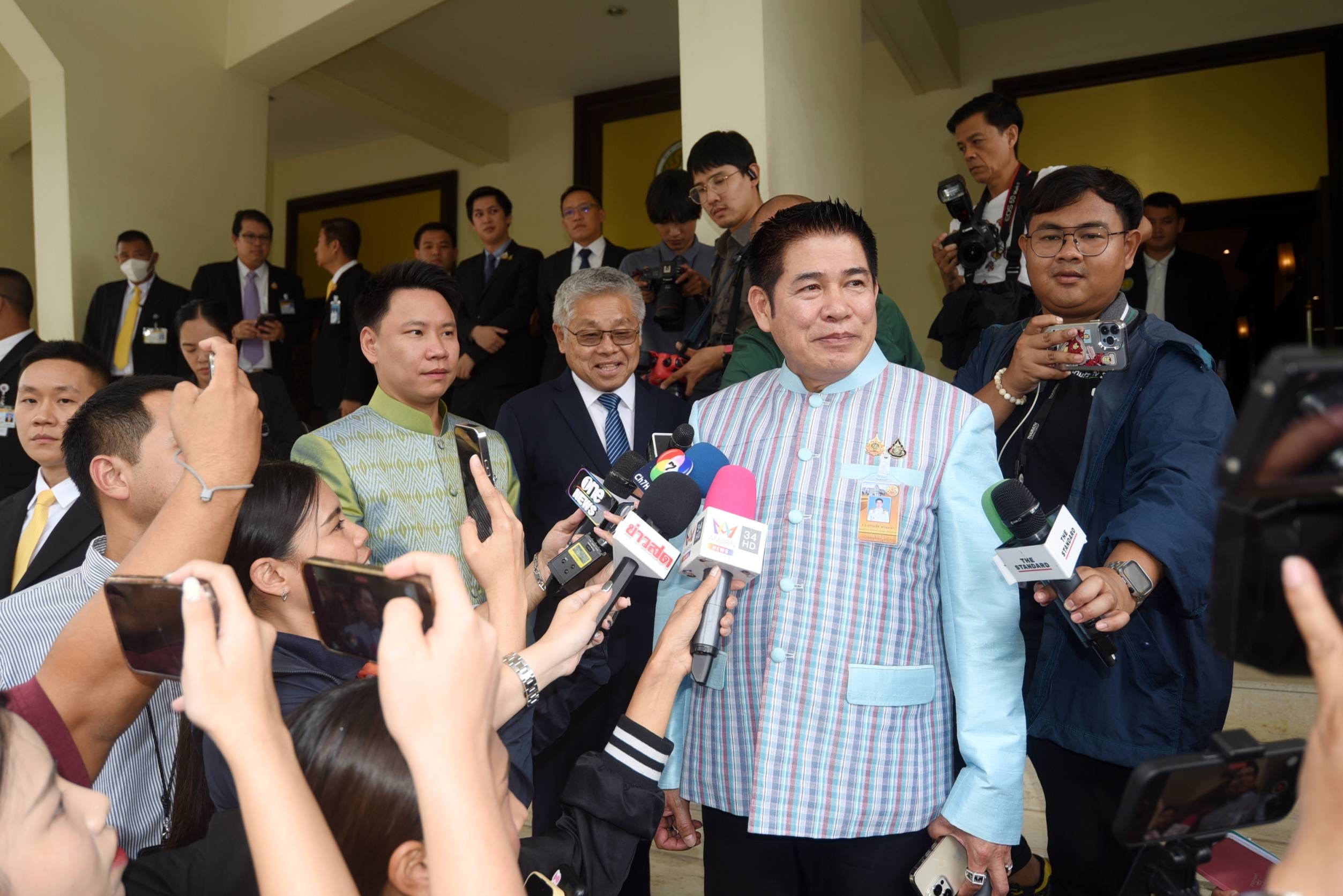 “ธรรมนัส” โวยคนใน “พลังประชารัฐ” เลิกโทรมาได้แล้ว ขออยู่อย่างสงบ บอกการเมืองเป็นเรื่องน้ำเน่า