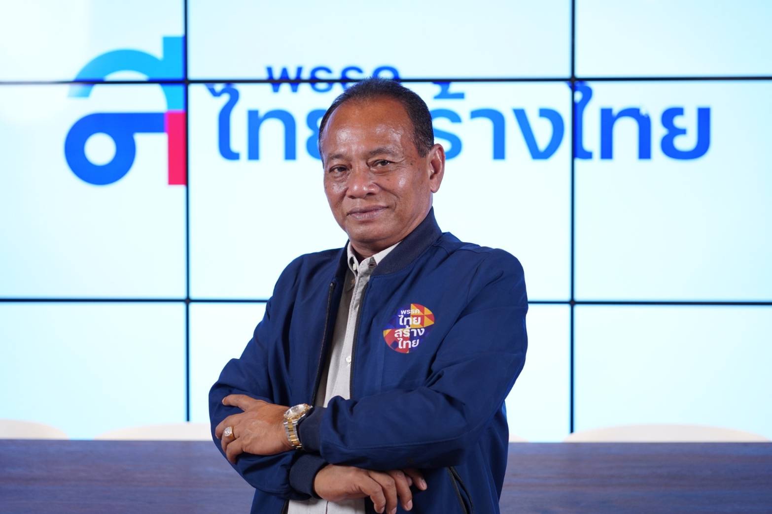 "สุธา ชันแสง" ซัด "บิ๊กป๊อก" เพิ่งคิดขยับแก้ความยากจน จี้ต้องทำเป็น "วาระแห่งชาติ" 