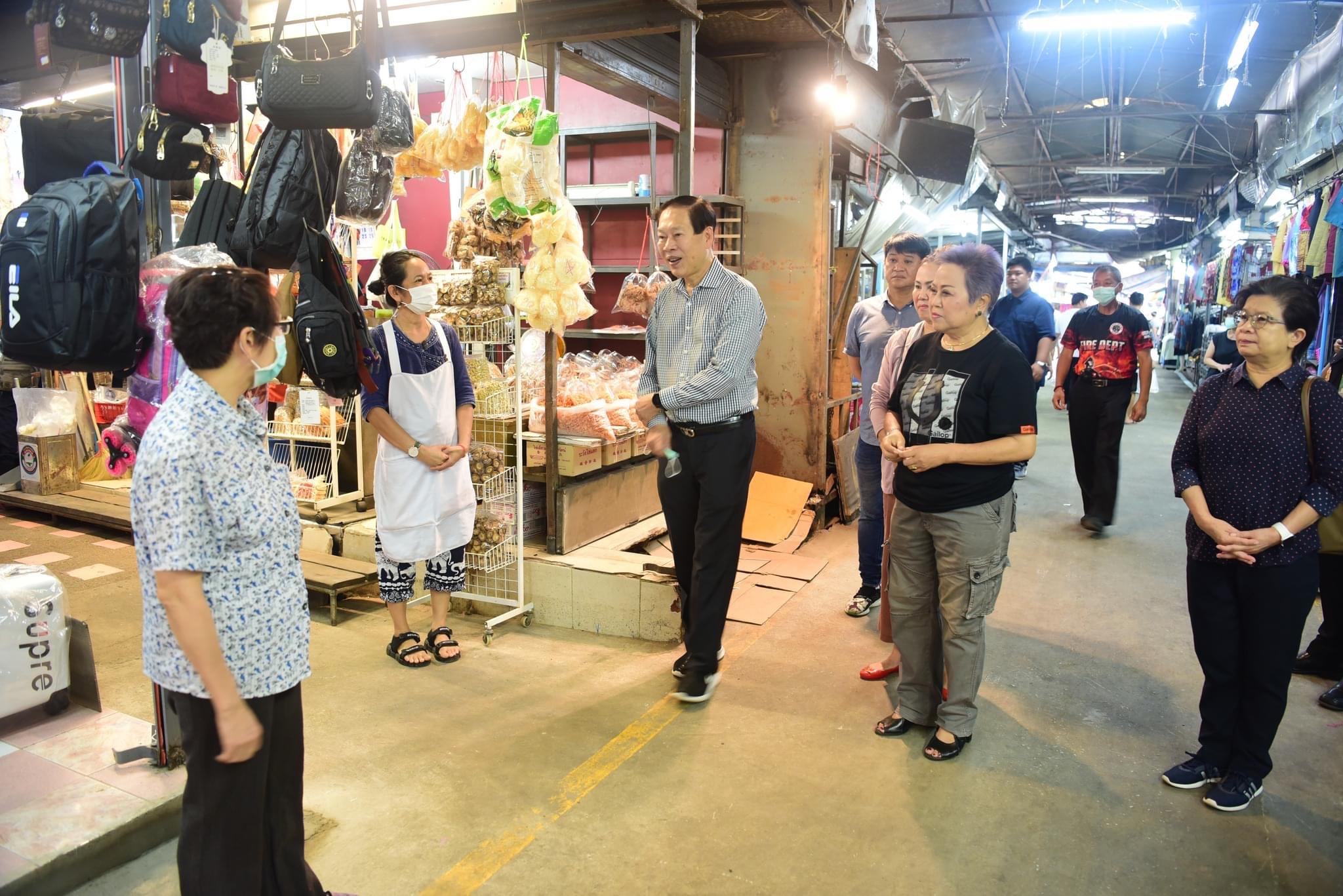 เทศมนตรีนครเชียงรายตรวจความคืบหน้าปรับปรุงตลาดสดเทศบาลให้รถดับเพลิงเข้าได้หากเกิดเหตุฉุกเฉิน 