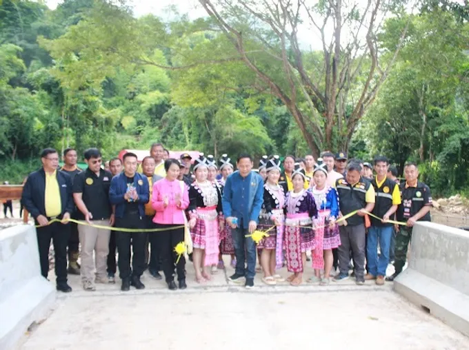 นอภ.ปาย ร่วมพิธีเปิดสะพานเมืองแปงร่วมใจ และเปิดงานท่องเที่ยวบ้านห้วยหมี