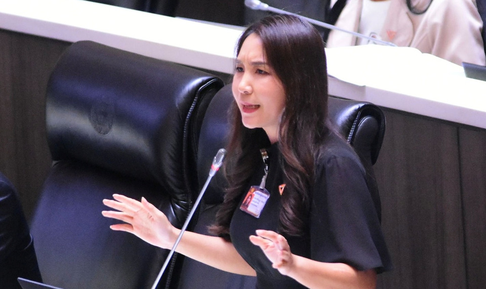“ศิริกัญญา” ฟาดเดือด! อัด พรก.โอนงบ 69 ส่อขัด รธน. เตือนอย่าข้ามหัวสภาฯ หวั่นหนี้พุ่ง