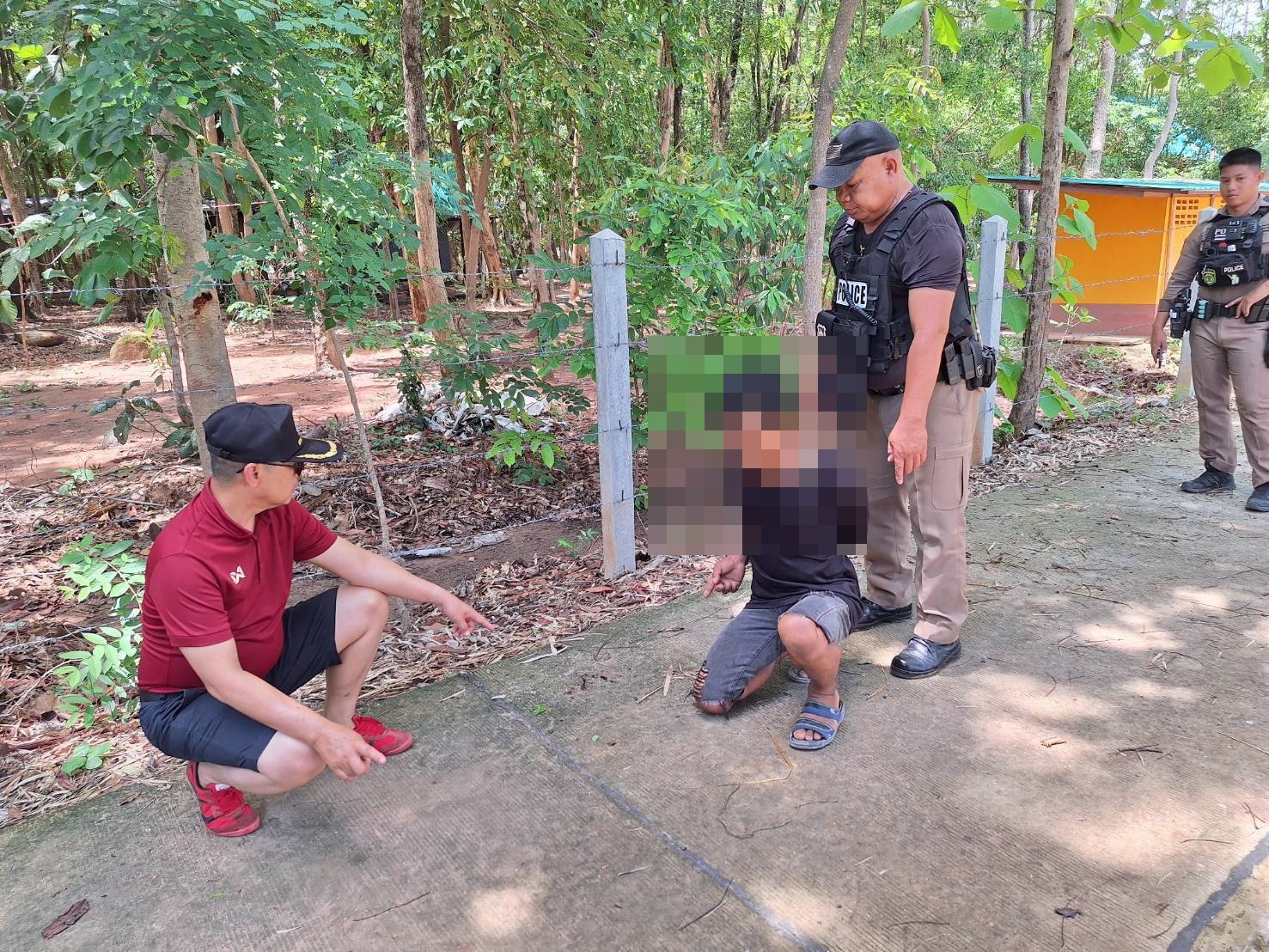 หนุ่มไปทำงานเกาหลีเก็บเงินกลับบ้าน ชีวิตพังหลอนยา แย่งมีดแทงลุงบาดเจ็บสาหัสในพื้นที่ตำบลไชยวาน 