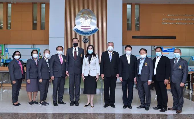 "มนัญญา" ตรวจเยี่ยมสอ.จุฬาฯ เปิดโต๊ะถกหาแนวทางช่วยแก้ปัญหาสมาชิก