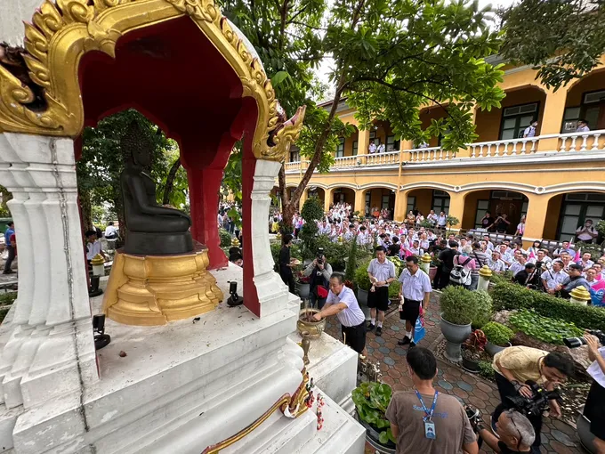 เปิดเทอมวันแรก รร.สวนกุหลาบฯ จัด“มหัศจรรย์วันสุภาพบุรุษสวนกุหลาบ“ครั้งที่ 13 osk97ต้อนรับน้อง ม.1 sk148 อย่างอบอุ่น