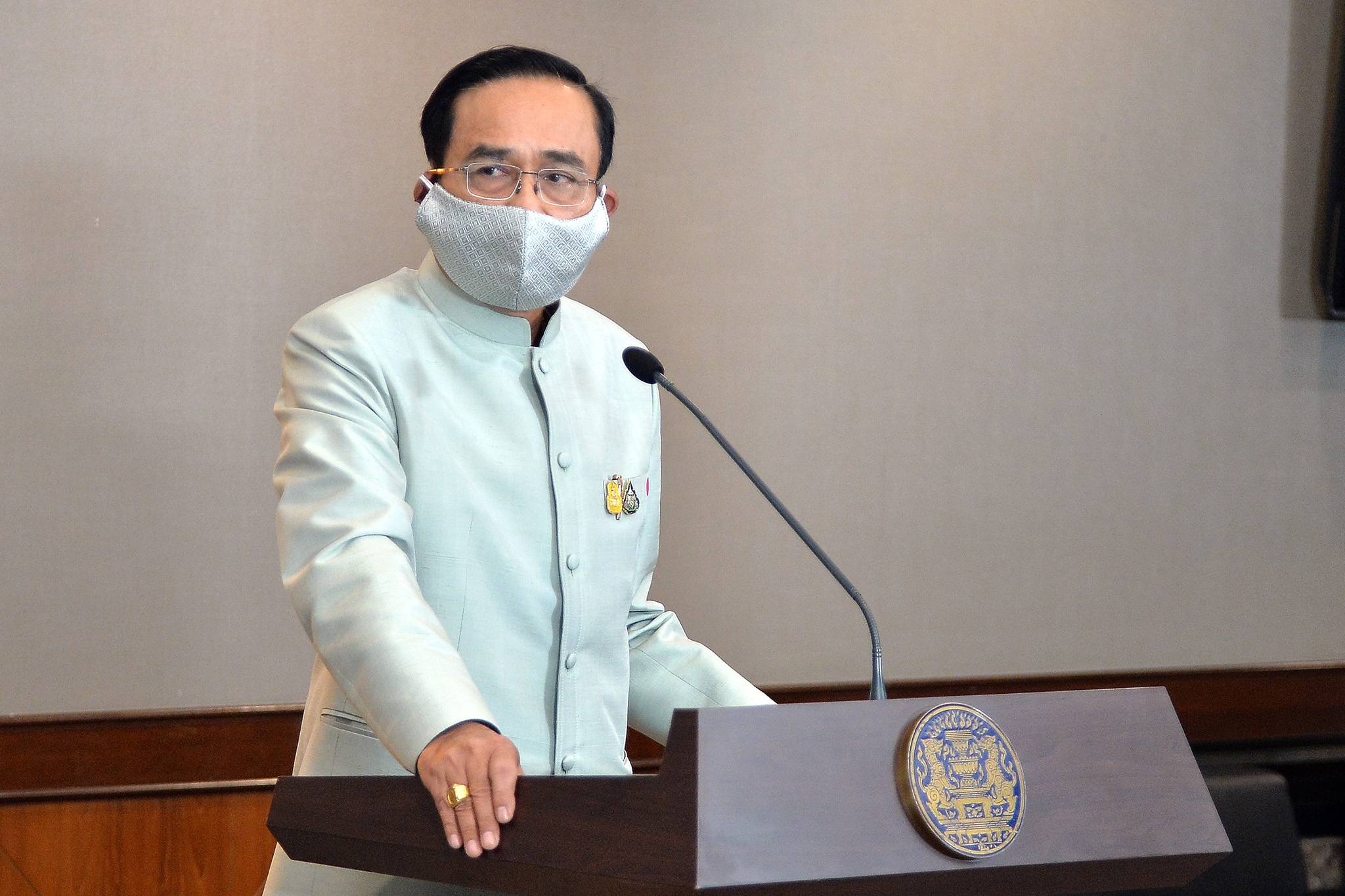 "บิ๊กตู่"ลงนามคำสั่งเลื่อนเกณฑ์ทหารปี 63 เลี่ยงโควิด เตือนชายไทยรับใบสด.35ต้องมาตามนัด