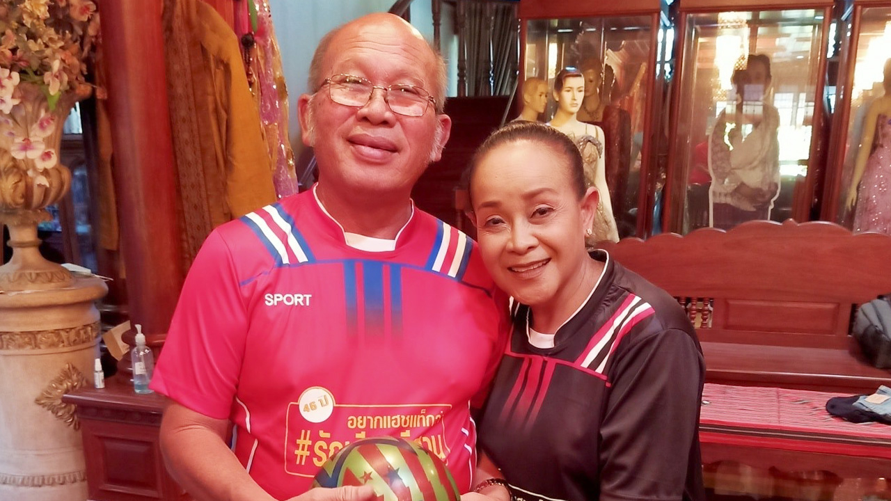 "แม่นกน้อย อุไรพร" โดนโซเชียลถล่มยับ หลังโพสต์ขอรับเงินบริจาค